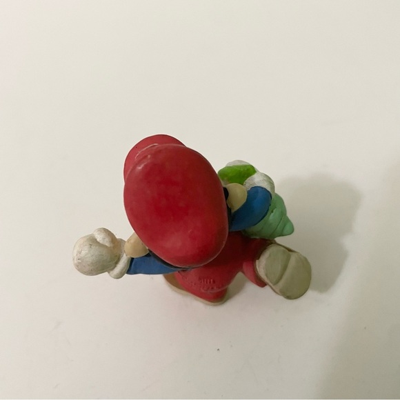 Vintage 1989 Super Mario Holding Turnip Figure Applause Nintendo - Picture 5 of 10
